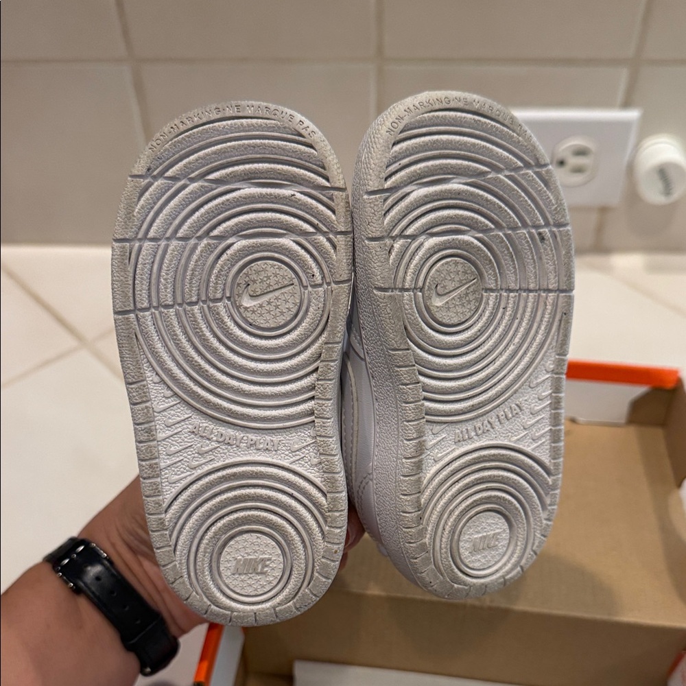 Kids White Sneakers - Picture 4 of 10